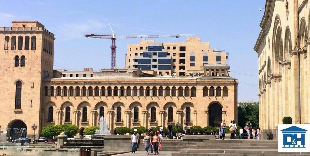 יירבאן City Central Apartment מראה חיצוני תמונה