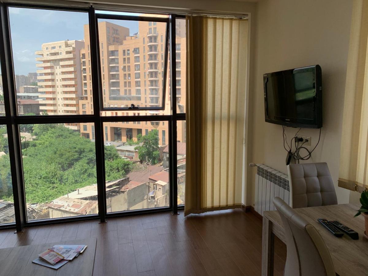 יירבאן City Central Apartment מראה חיצוני תמונה