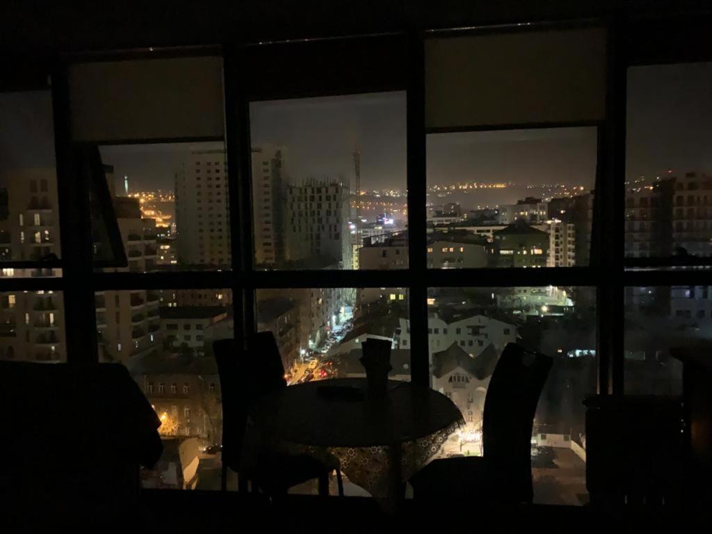 יירבאן City Central Apartment מראה חיצוני תמונה