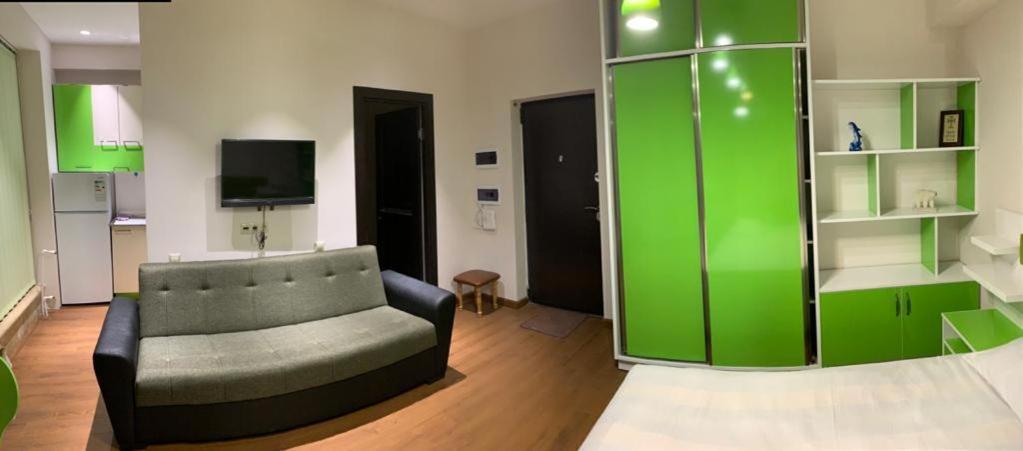 יירבאן City Central Apartment מראה חיצוני תמונה