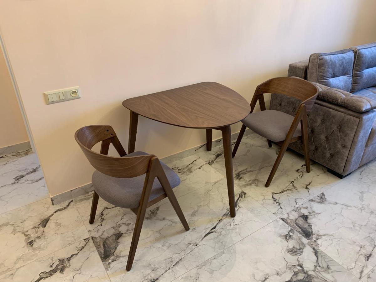 יירבאן City Central Apartment מראה חיצוני תמונה